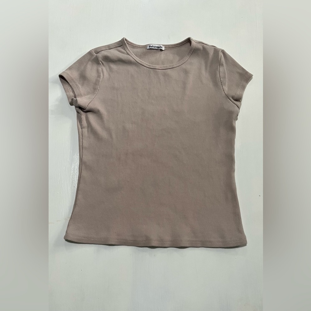 Reformation Taupe Ribbed Short Sleeve Top